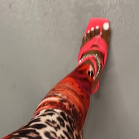 FIONA- MINT - Picture 3 of 4